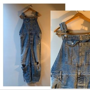Free people distressed demin overalls